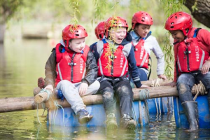 Thame scouts group volunteering