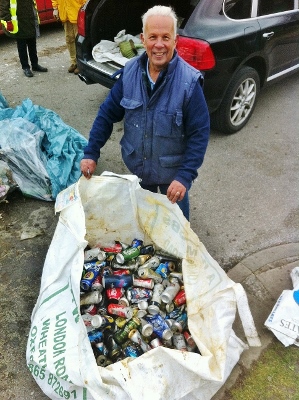 Mani Abreu with his bag of cans collected around Thame during 2013's Thame Tidy Day
