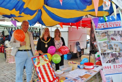 Mayor of Thame, Nichola Dixon with Thame Day Centre's community stall