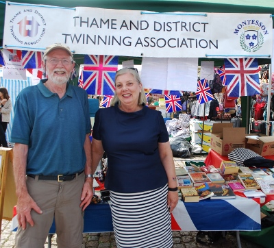 The Mayor Cllr Linda Emery with David Laver, man the Thame Twinning Association stall