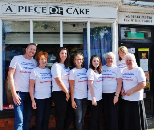 Thame Town Centre Social Media Champions (L to R) Justin Shardlow, Sonja Francis, Sarah Lister, Anwen Russell, Lizzie Fuller, Norma Laver, Cassie Pinnells and Jenny Walker (T shirts printed and sponsored by Mr Mend, Thame)